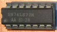14-pin 74LS77 4-bit latch DIP Package
